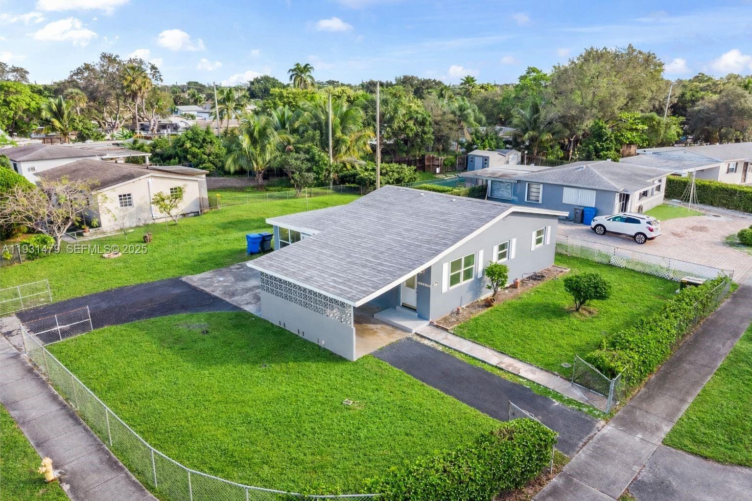 4685 SW 33rd Drive, West Park, FL 33023