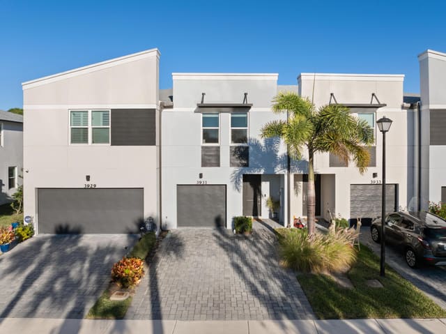 3931 SE Mentmore Lane, sold in Trillium, Stuart, FL