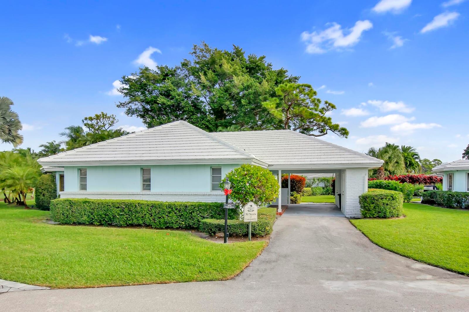 2 Slash Pine Drive, Boynton Beach, FL 33436