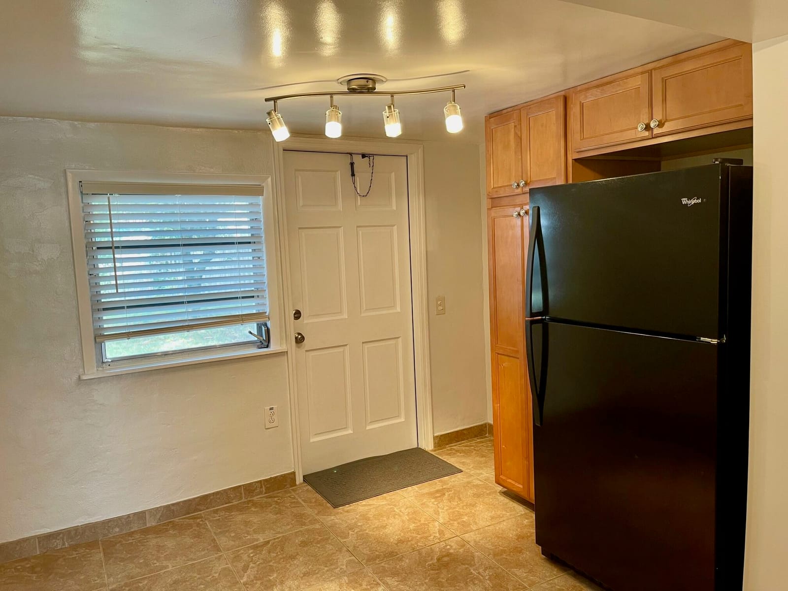 526 Worthmore Drive — photo 8