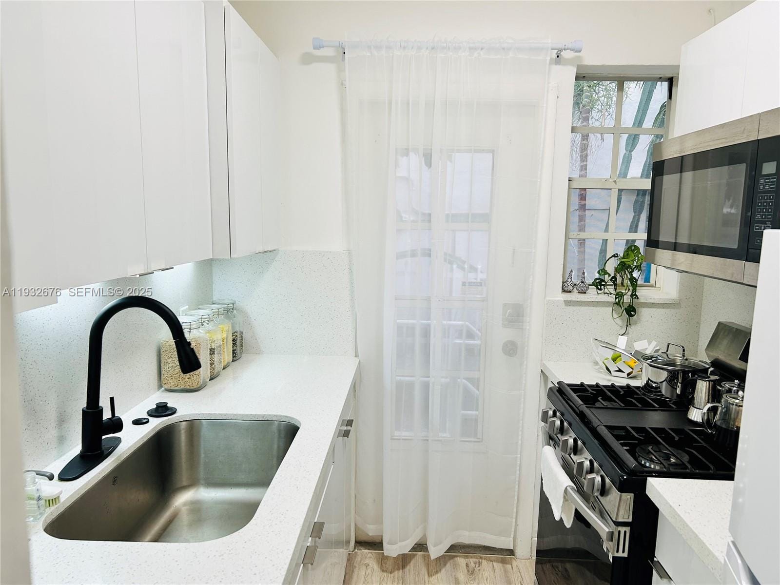 717 Espanola Way 210, Miami Beach, FL 33139 photo 8