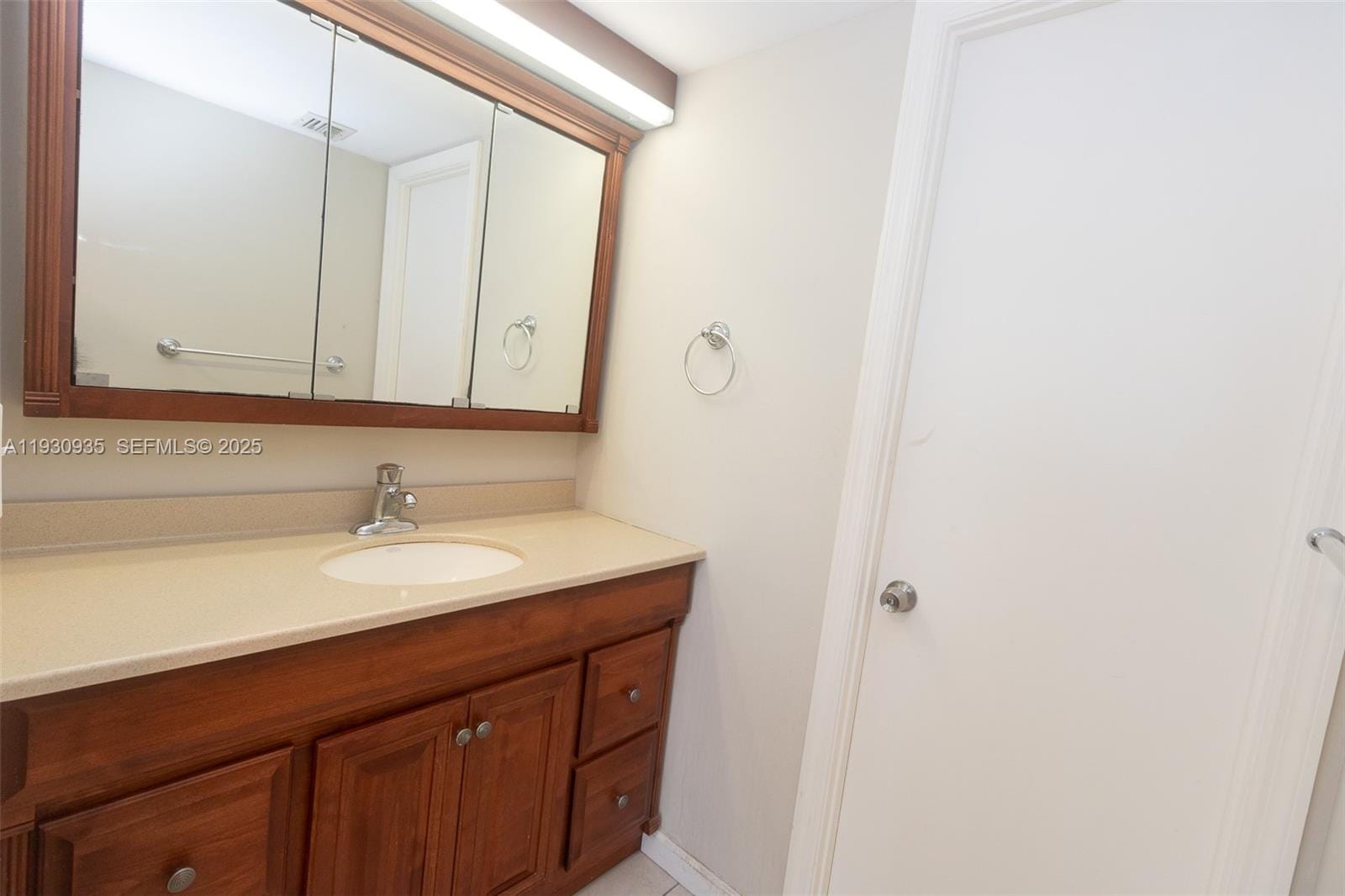 2841 NE 163rd Street 706, North Miami Beach, FL 33160 photo 11