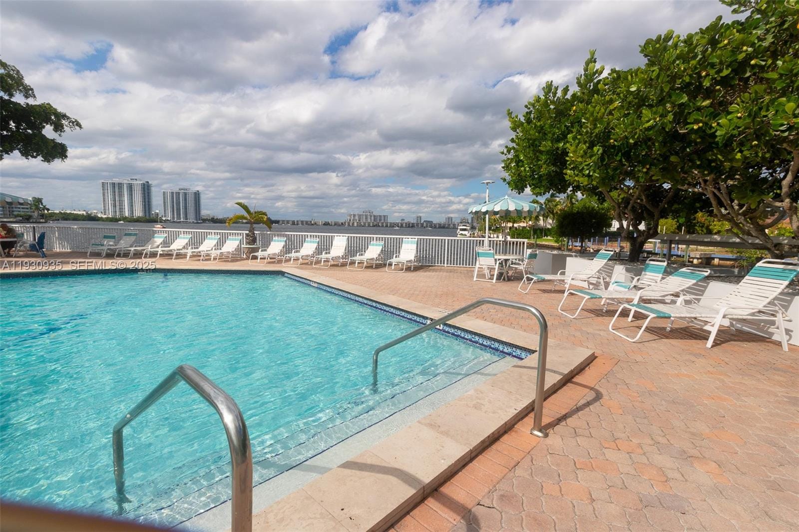 2841 NE 163rd Street 706, North Miami Beach, FL 33160 photo 22