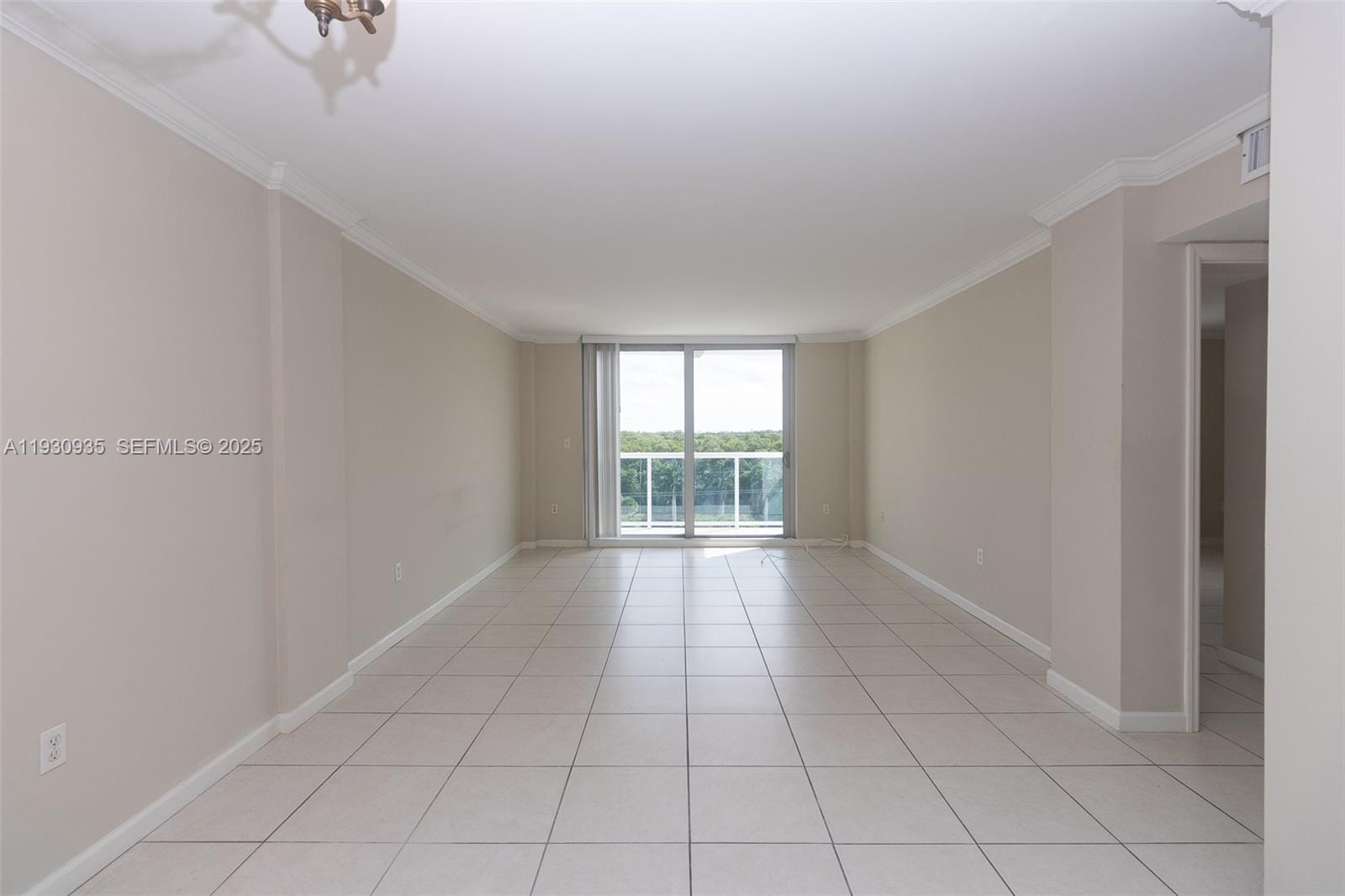 2841 NE 163rd Street 706, North Miami Beach, FL 33160 photo 6