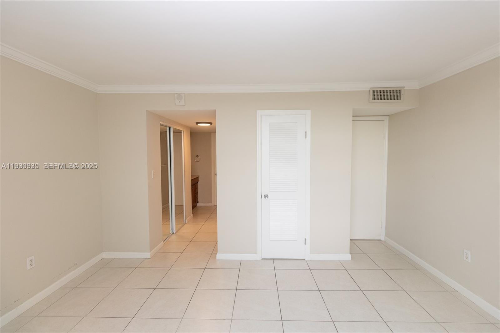 2841 NE 163rd Street 706, North Miami Beach, FL 33160 photo 10