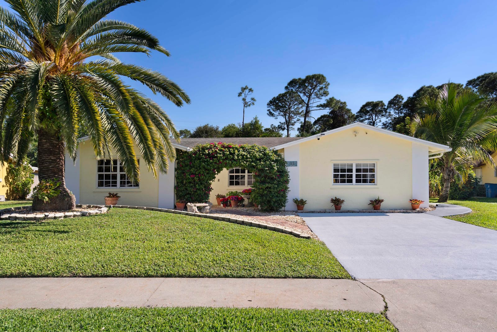 113 Barcelona Drive, Royal Palm Beach, FL 33411 photo 1