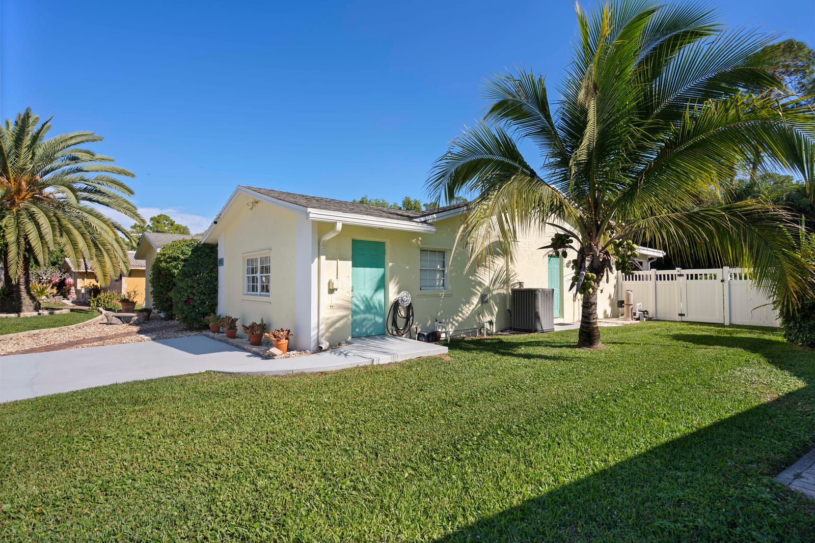 113 Barcelona Drive, Royal Palm Beach, FL 33411 photo 5