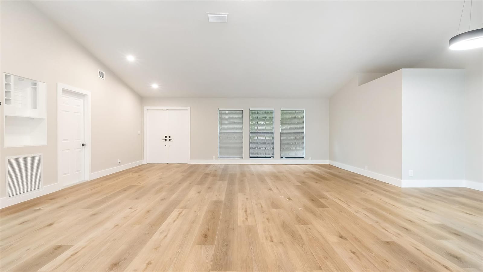 6411 NW 54th Drive — photo 10