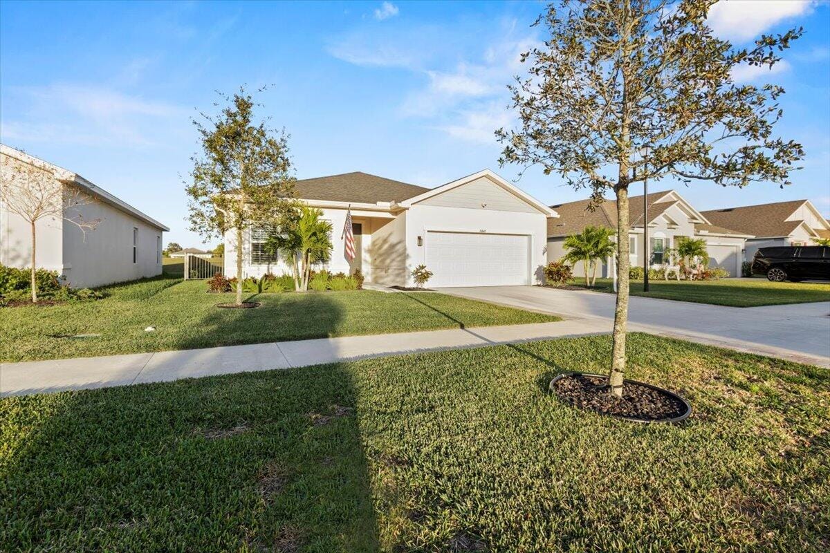 10645 SW Vasari Way, Port St. Lucie, FL 34987 photo 3