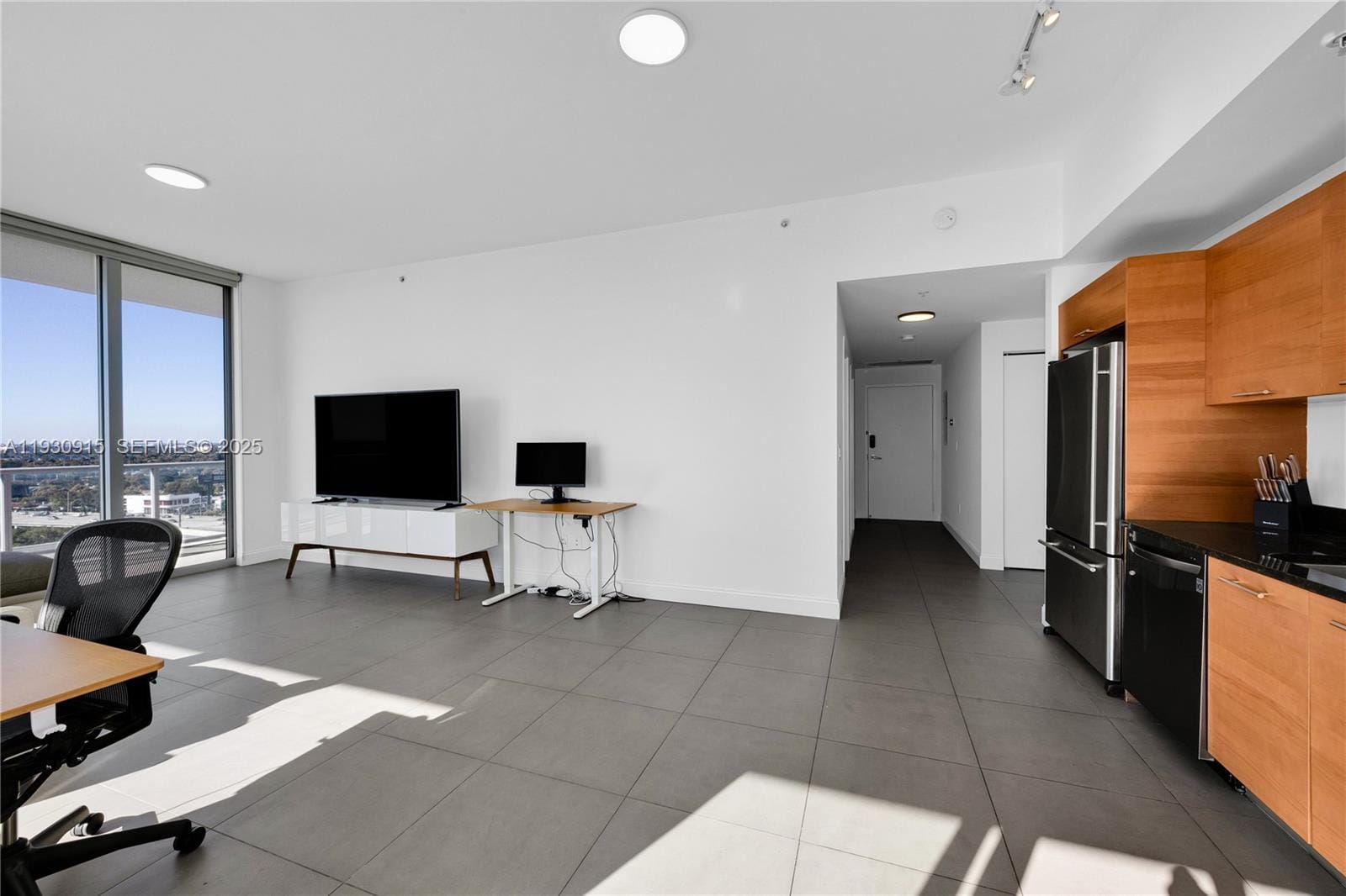 3470 E Coast Avenue H1605, Miami, FL 33137 photo 24