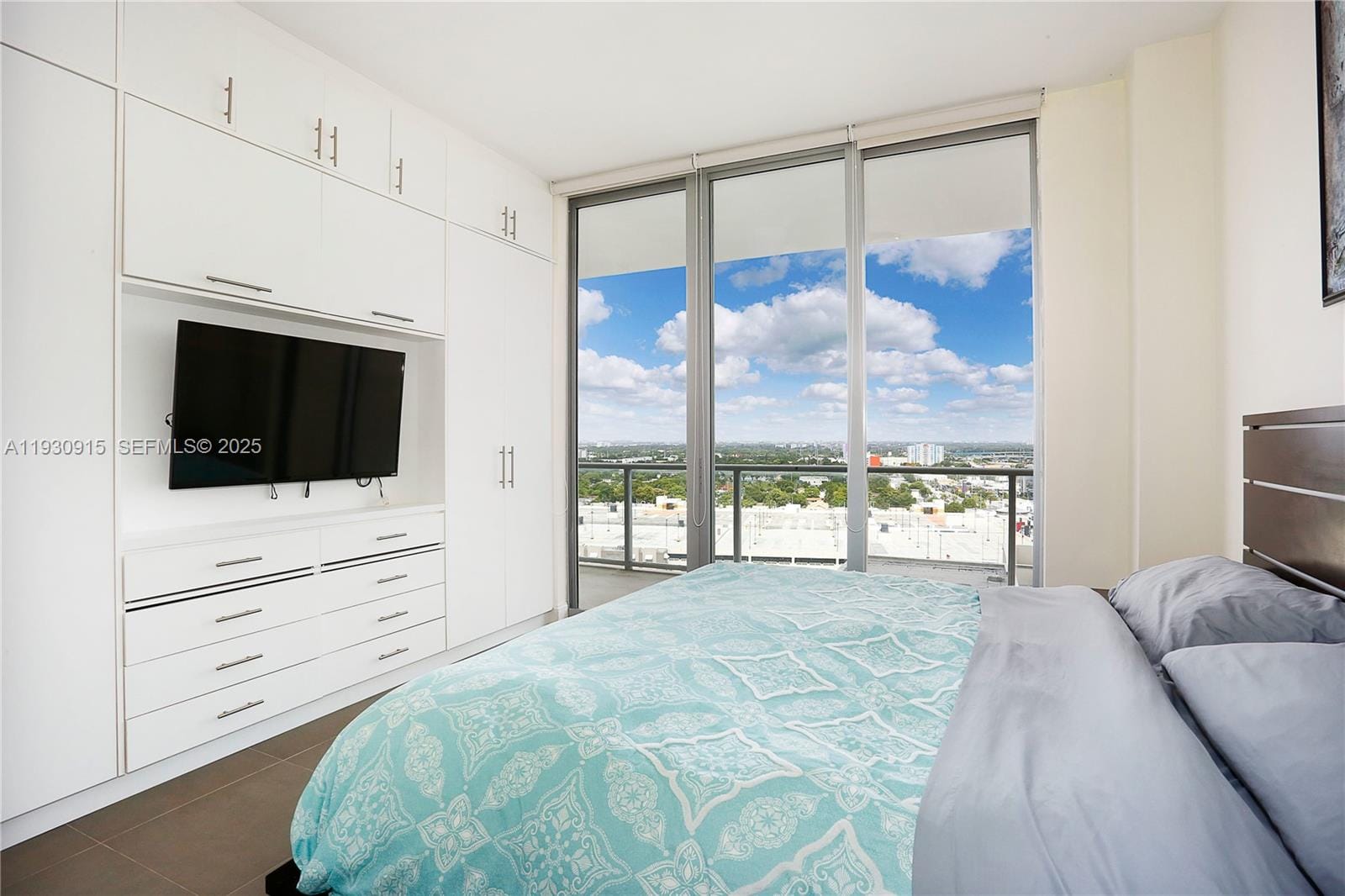 3470 E Coast Avenue H1605, Miami, FL 33137 photo 25