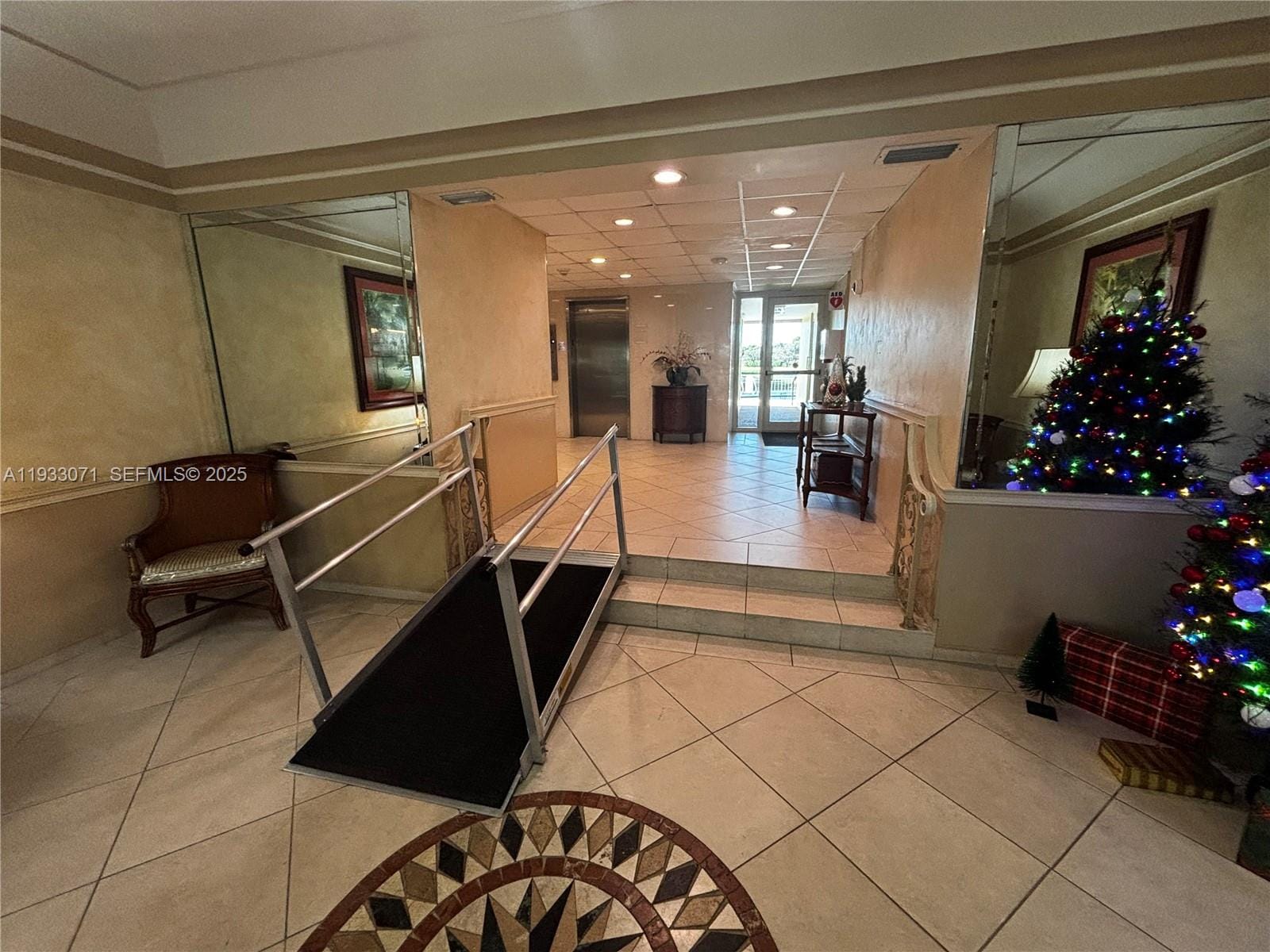 2500 NE 48th Lane 507 — photo 3
