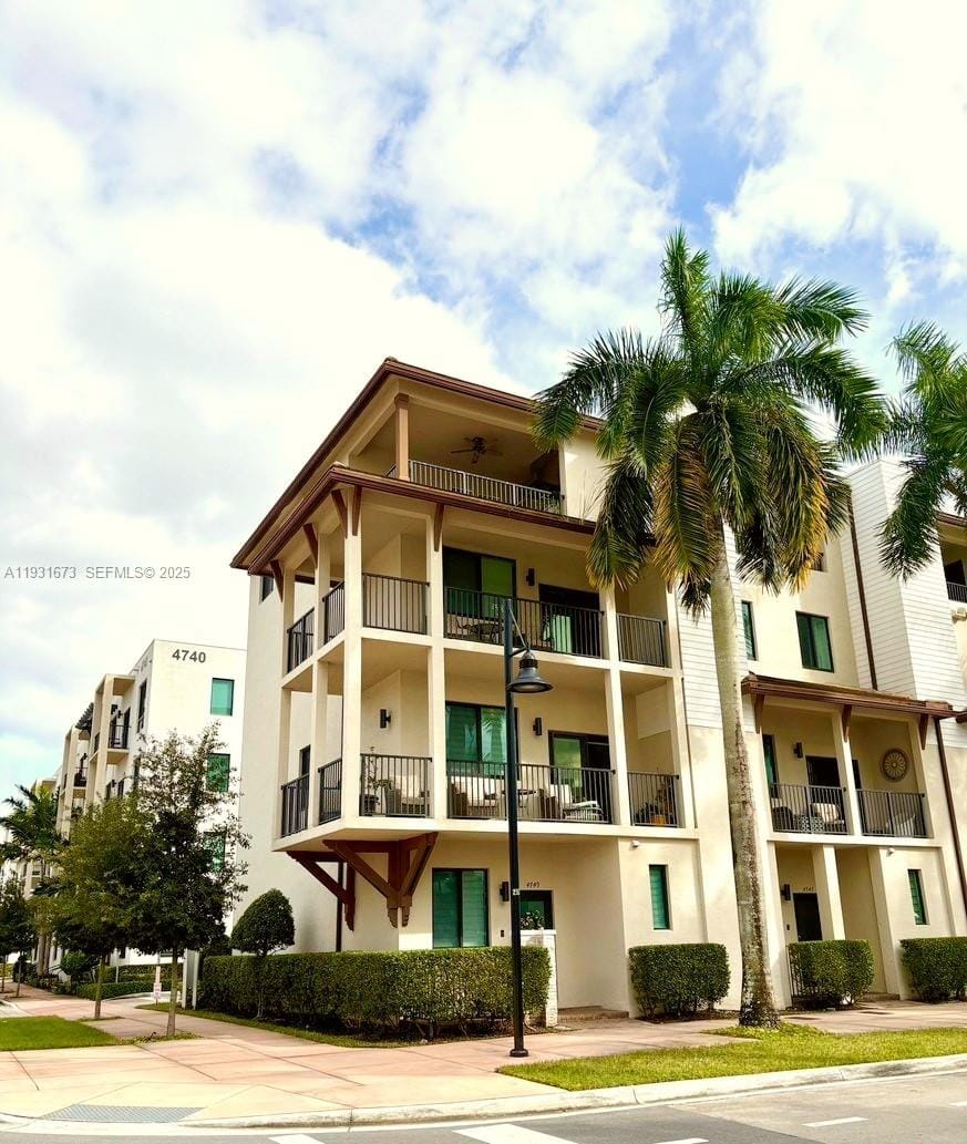 4749 NW 85th Avenue, Doral, FL 33166