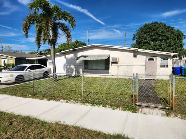 2931 NW 5th Court, sold in Boulevard Gardens First A, Fort Lauderdale, FL