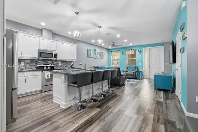 4126 Cascada Circle, Cooper City, FL 33024