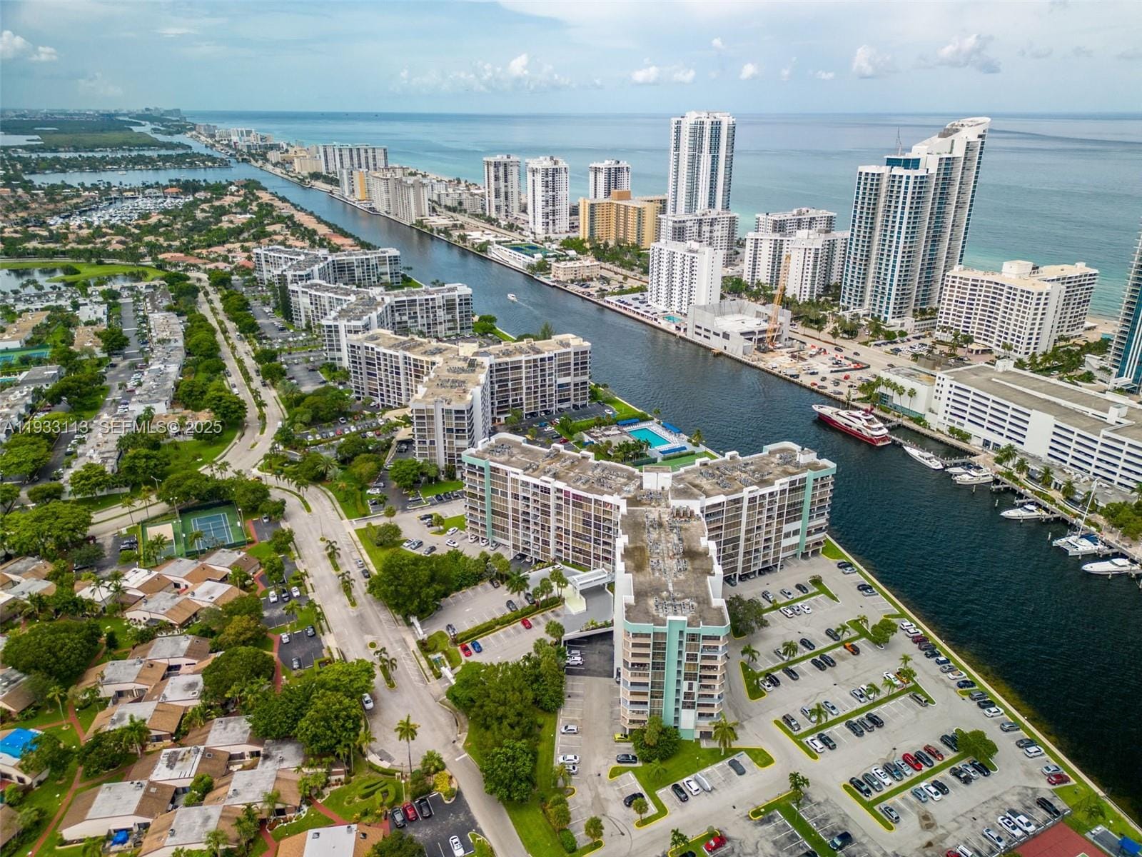 600 Parkview Drive 525, Hallandale Beach, FL 33009 photo 4