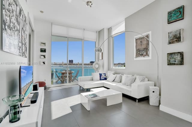725 NE 22nd Street PH1A, sold in New Wave Condo, Miami, FL