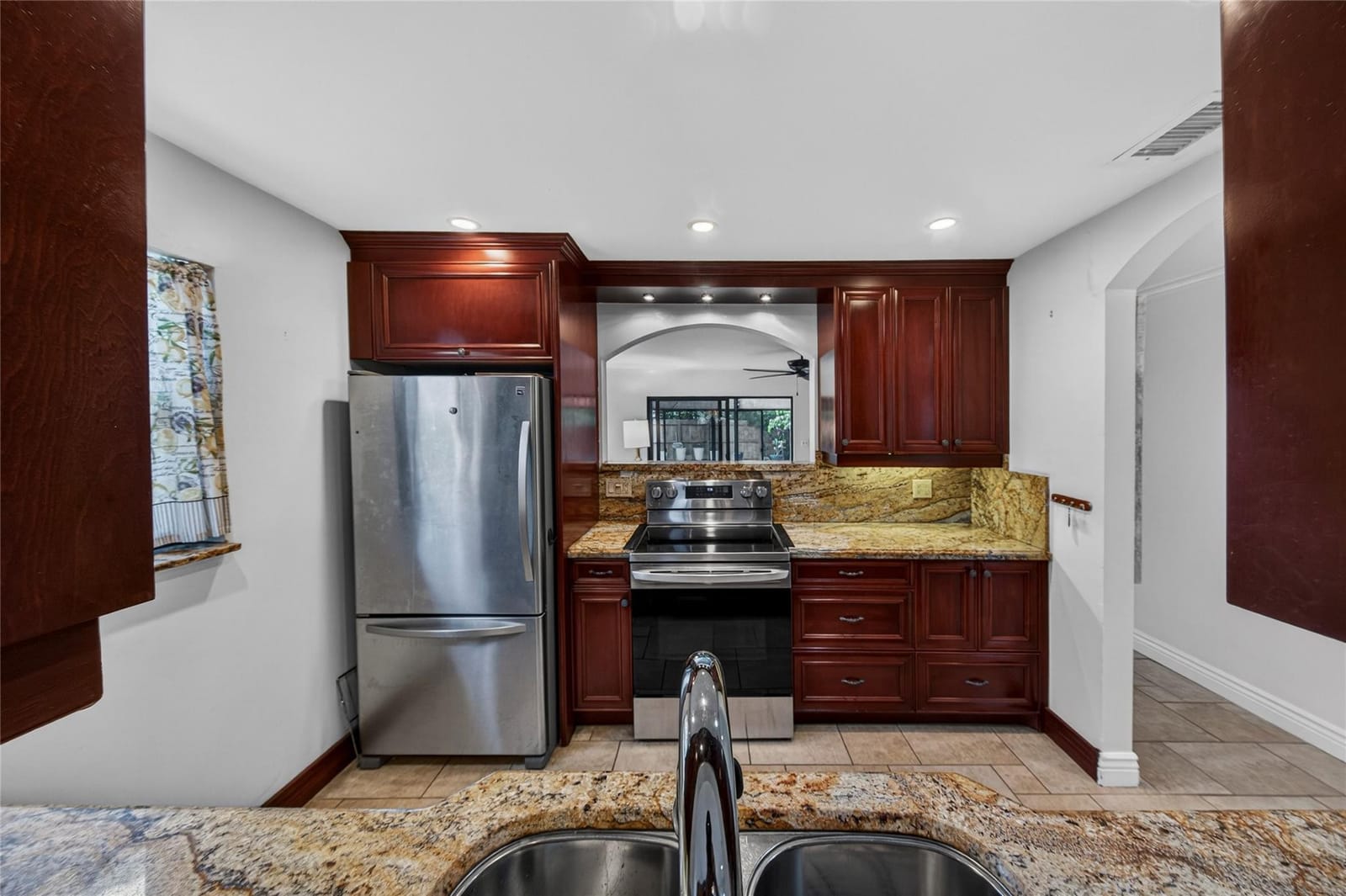 2117 NE 11th Avenue 2117, Wilton Manors, FL 33305 photo 16