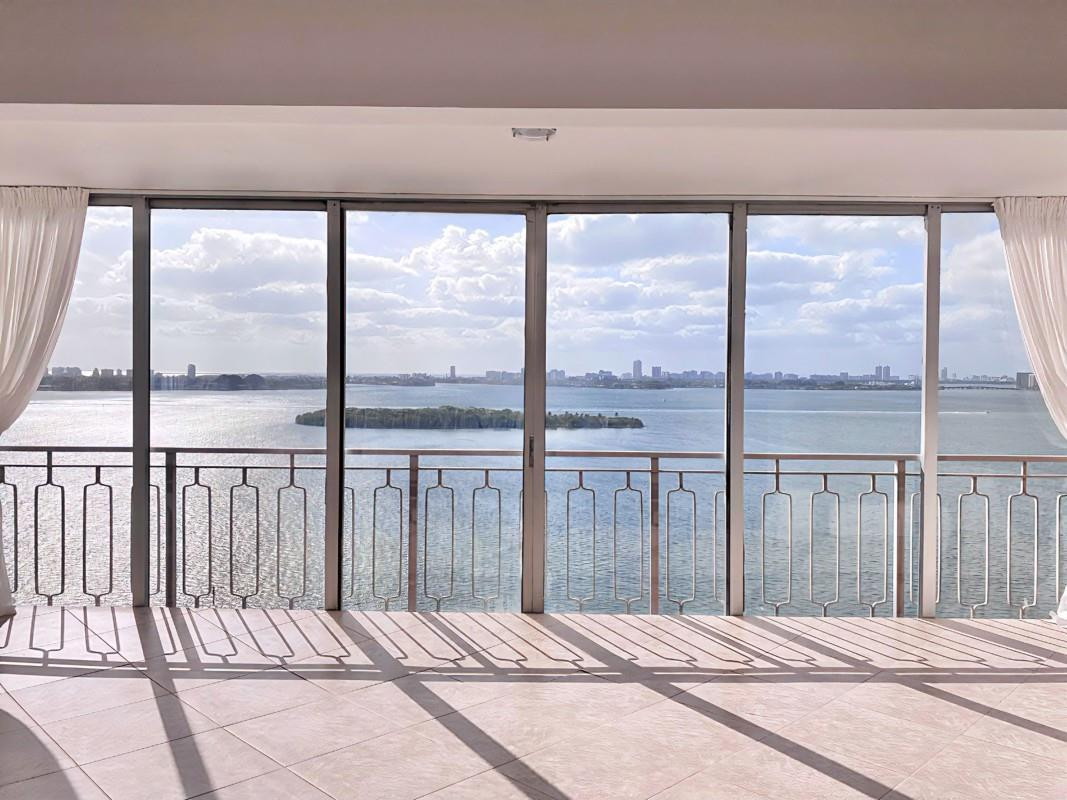 11111 Biscayne Boulevard 1901, Miami, FL 33181, Miami