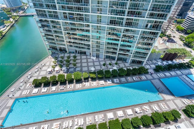 495 Brickell Avenue 4011, sold in Icon Brickell Condo No 3, Miami, FL