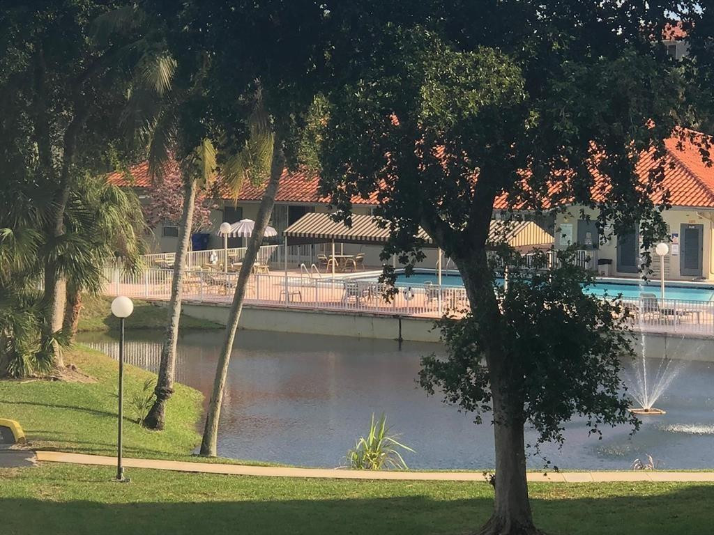 1800 SW 81st Avenue 1304, North Lauderdale, FL 33068, North Lauderdale
