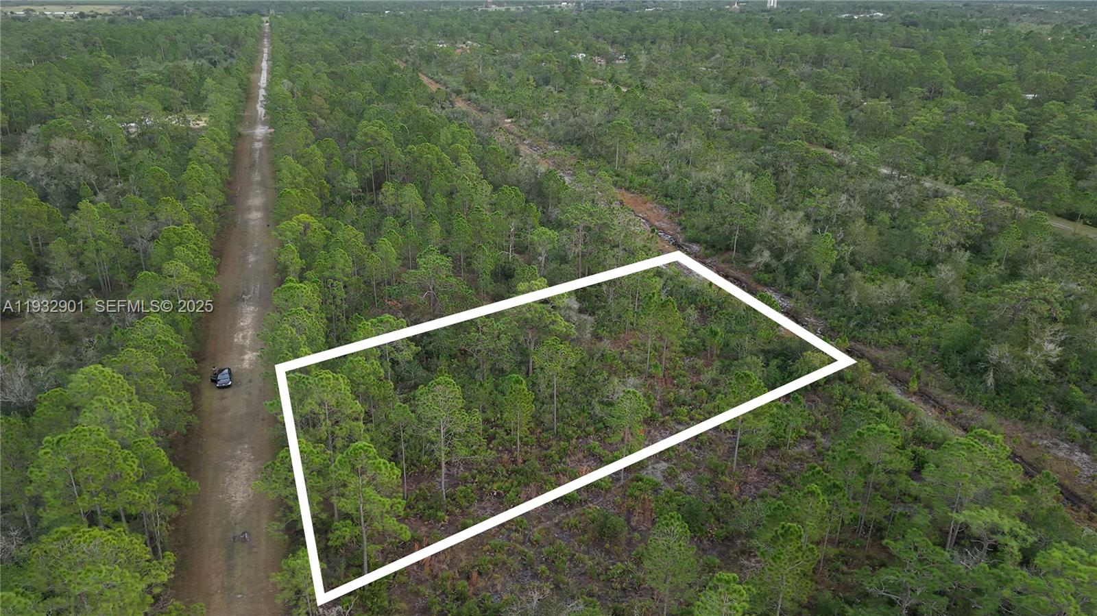 215 Ixora Drive, FL 33855, 