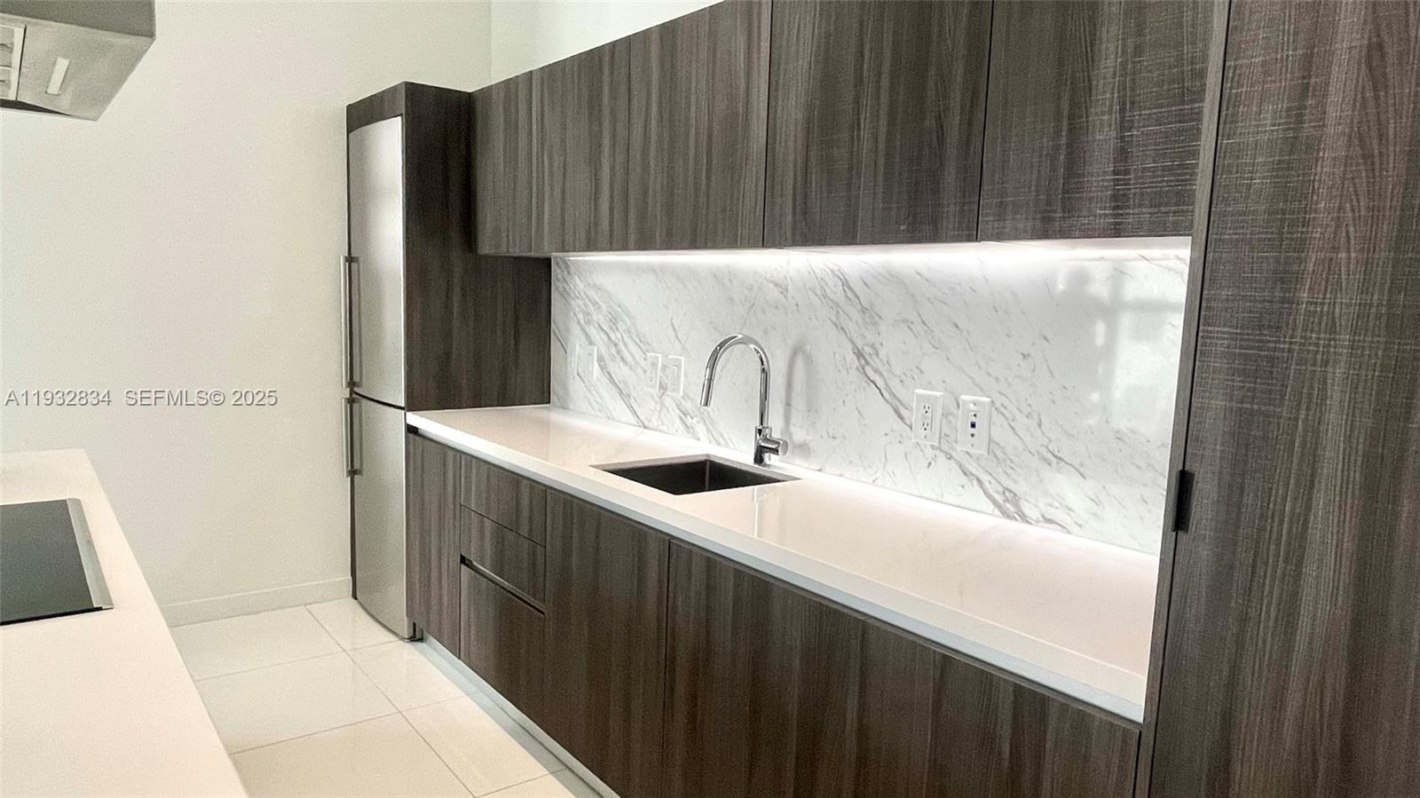 851 NE 1st Avenue 412, Miami, FL 33132