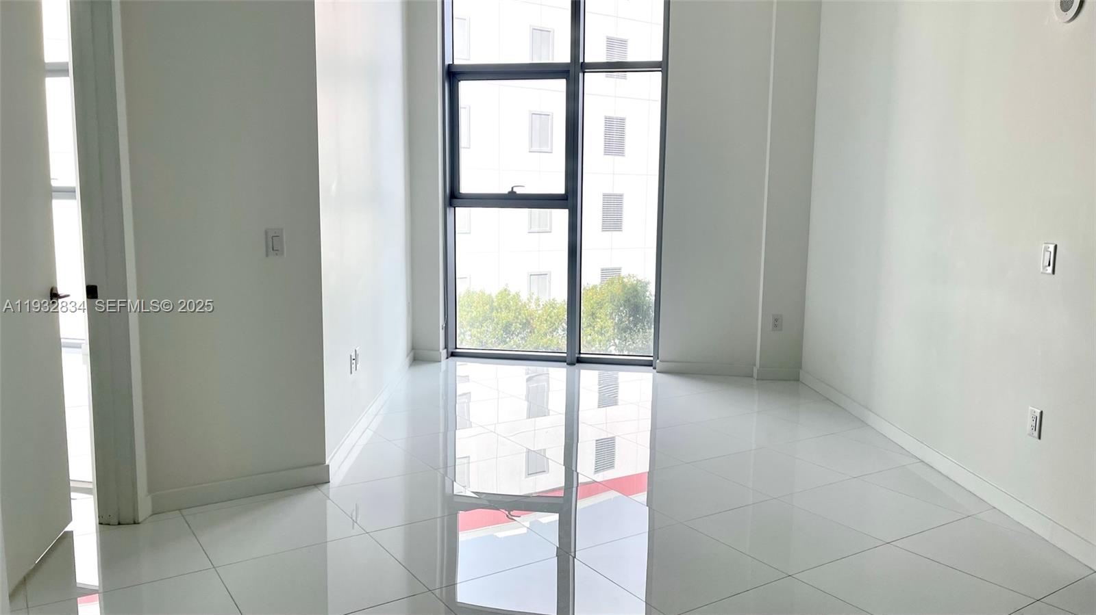 851 NE 1st Avenue 412, Miami, FL 33132 photo 20