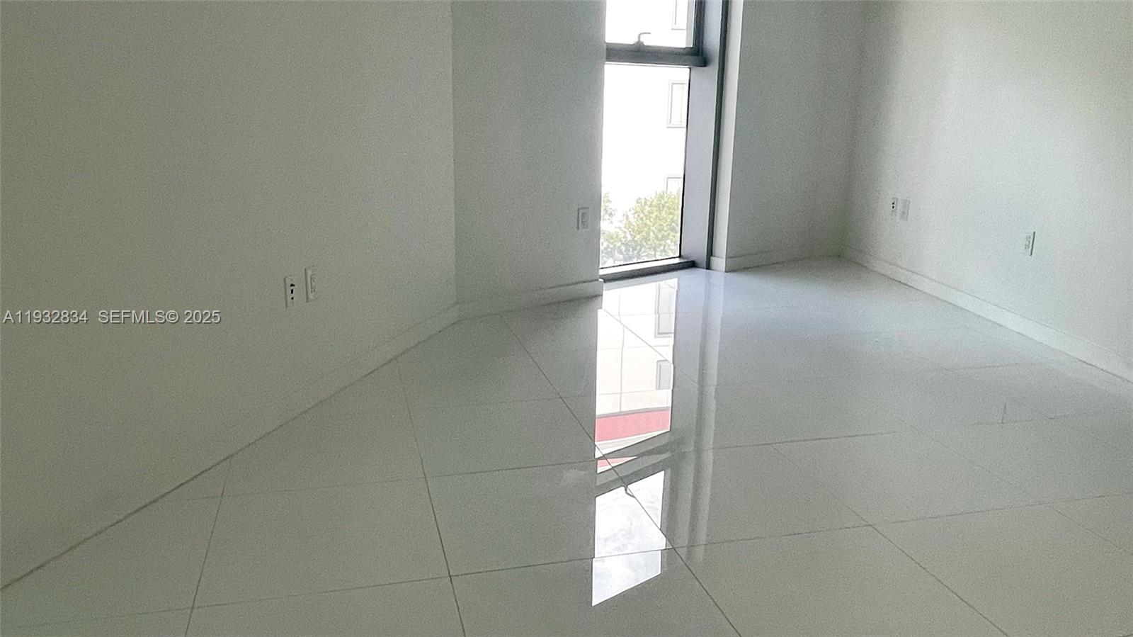 851 NE 1st Avenue 412, Miami, FL 33132 photo 22