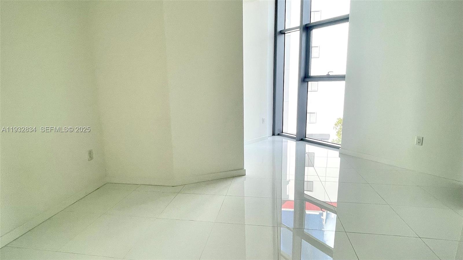 851 NE 1st Avenue 412, Miami, FL 33132 photo 7