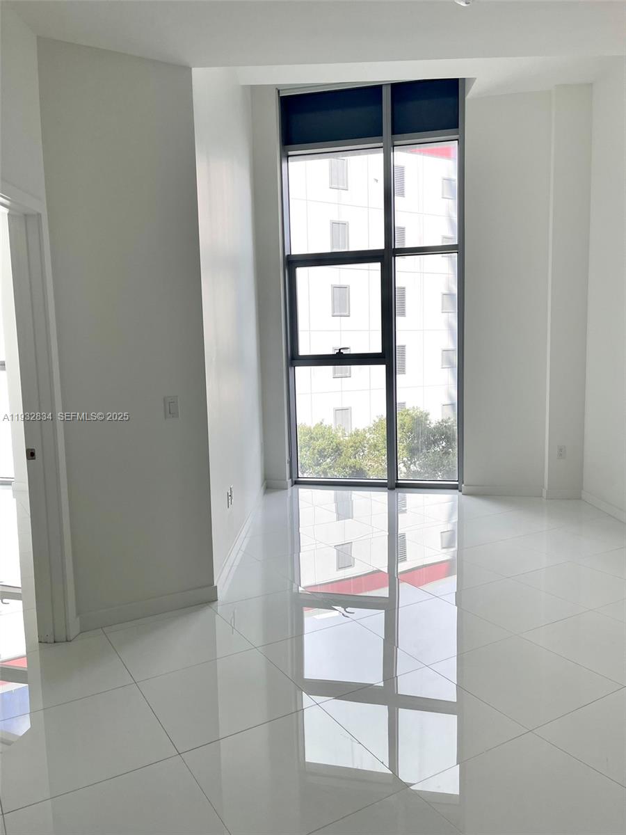 851 NE 1st Avenue 412, Miami, FL 33132 photo 8