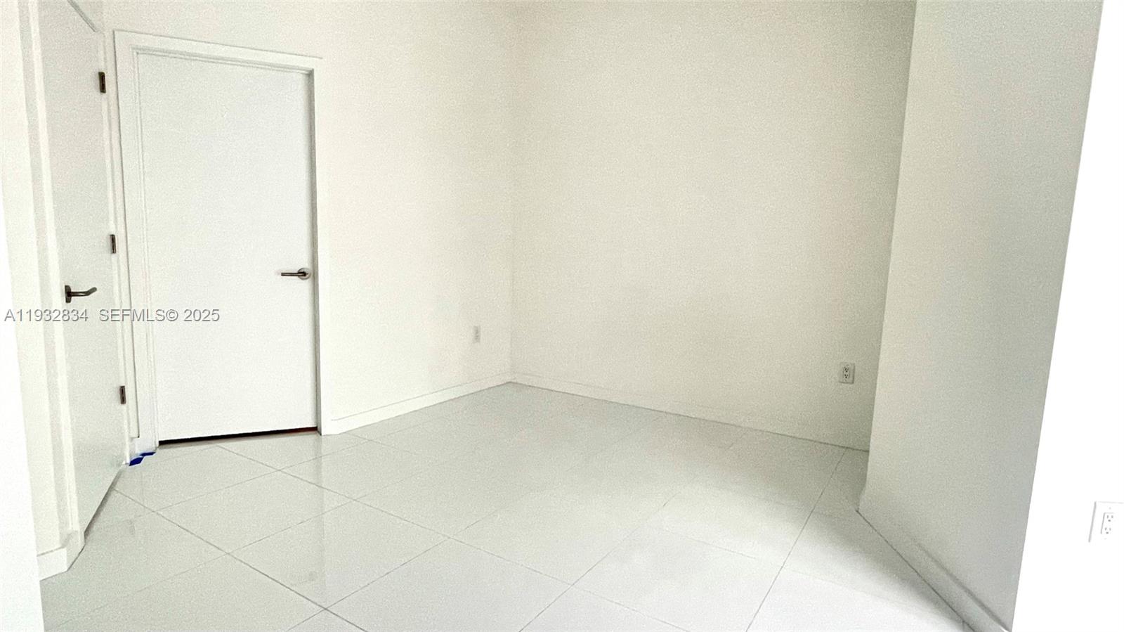 851 NE 1st Avenue 412, Miami, FL 33132 photo 9