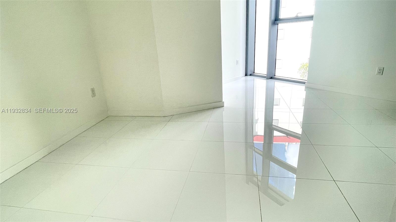 851 NE 1st Avenue 412, Miami, FL 33132 photo 10
