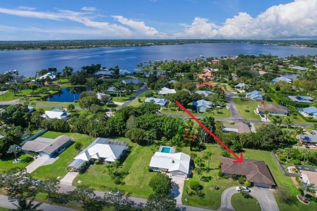 2420 NW Everglades Boulevard, sold in Beau Rivage, Stuart, FL