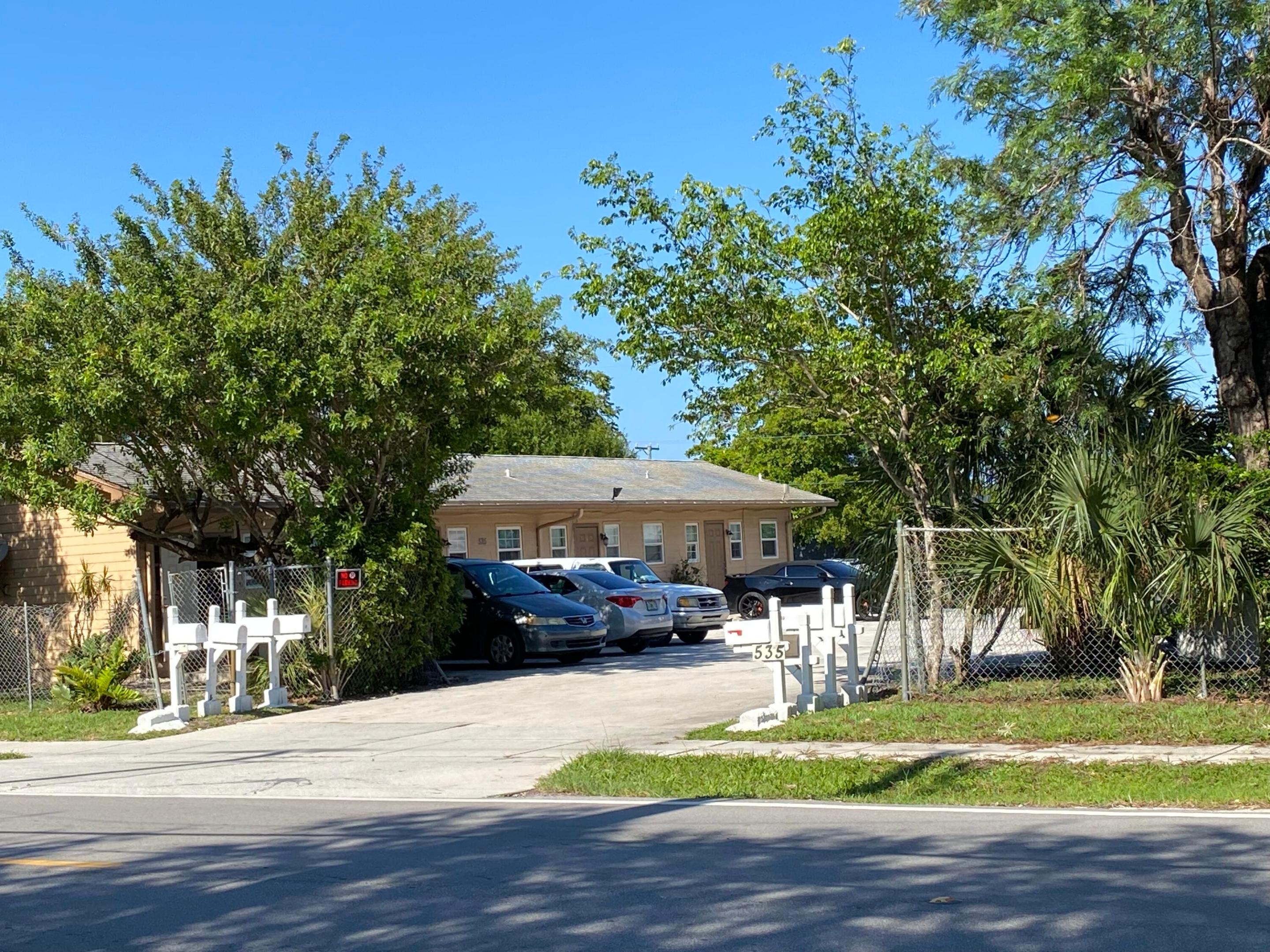 525 S Swinton Avenue 1-8, Delray Beach, FL 33444, Delray Beach