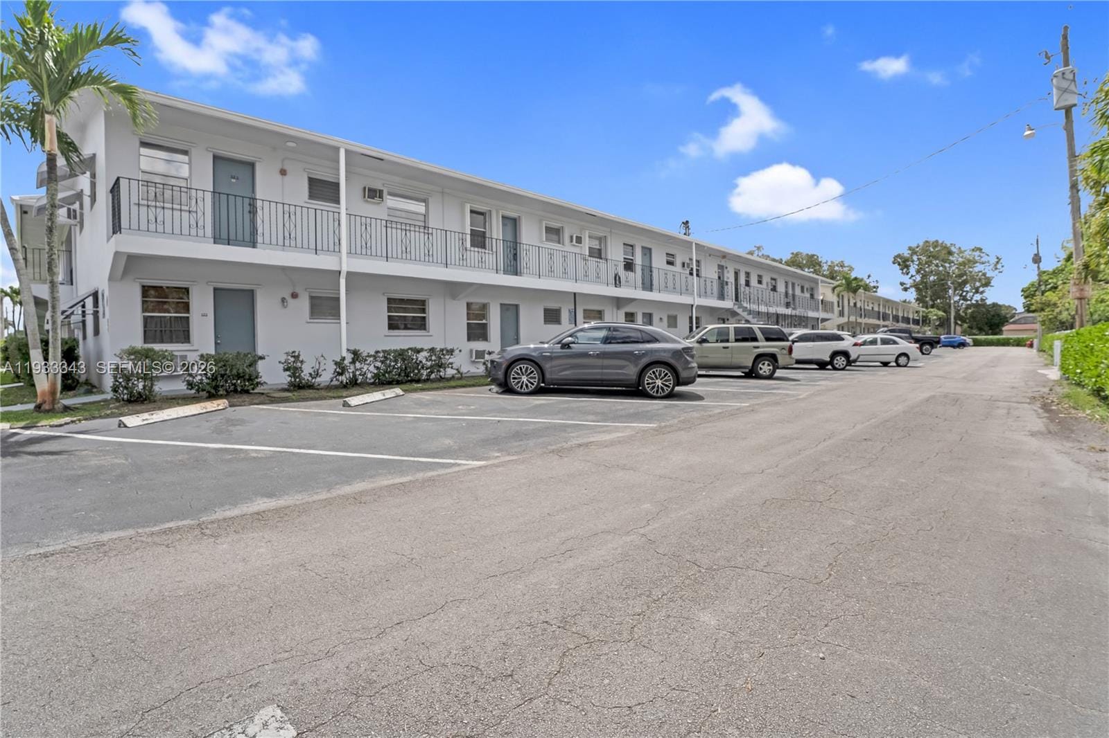 7401 Pines Boulevard 221 — photo 4