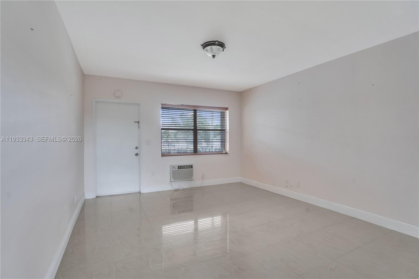 7401 Pines Boulevard 221 — photo 10