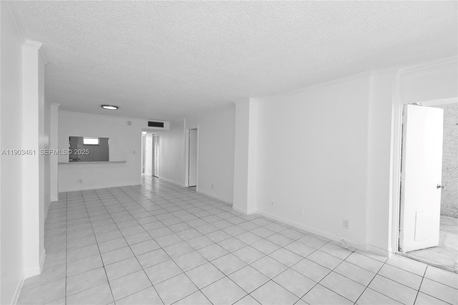 2903 N Miami Beach Boulevard 806 — photo 12