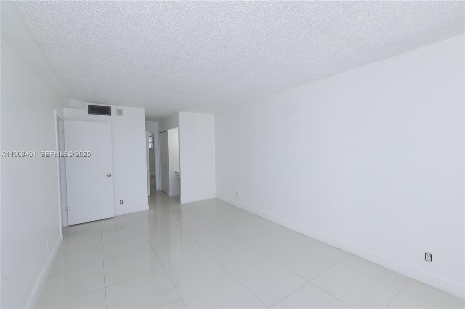 2903 N Miami Beach Boulevard 806, North Miami Beach, FL 33160 photo 22