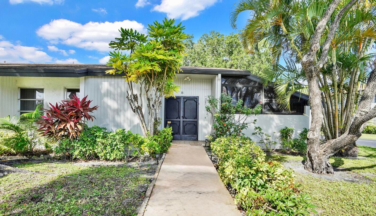 5810 Princess Palm Court B, Delray Beach, FL 33484 photo 2