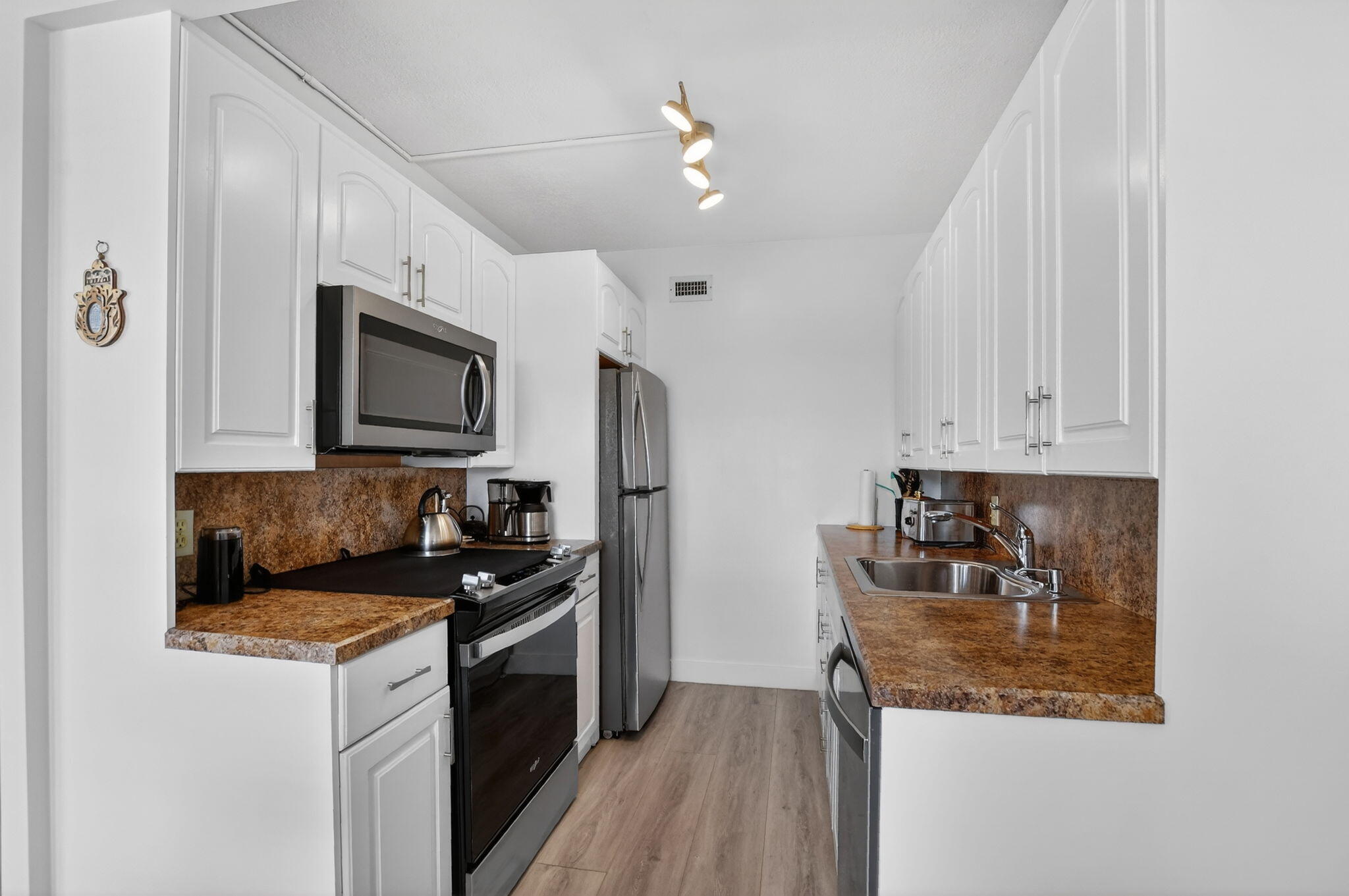 4051 Guildford C, Boca Raton, FL 33434, Boca Raton