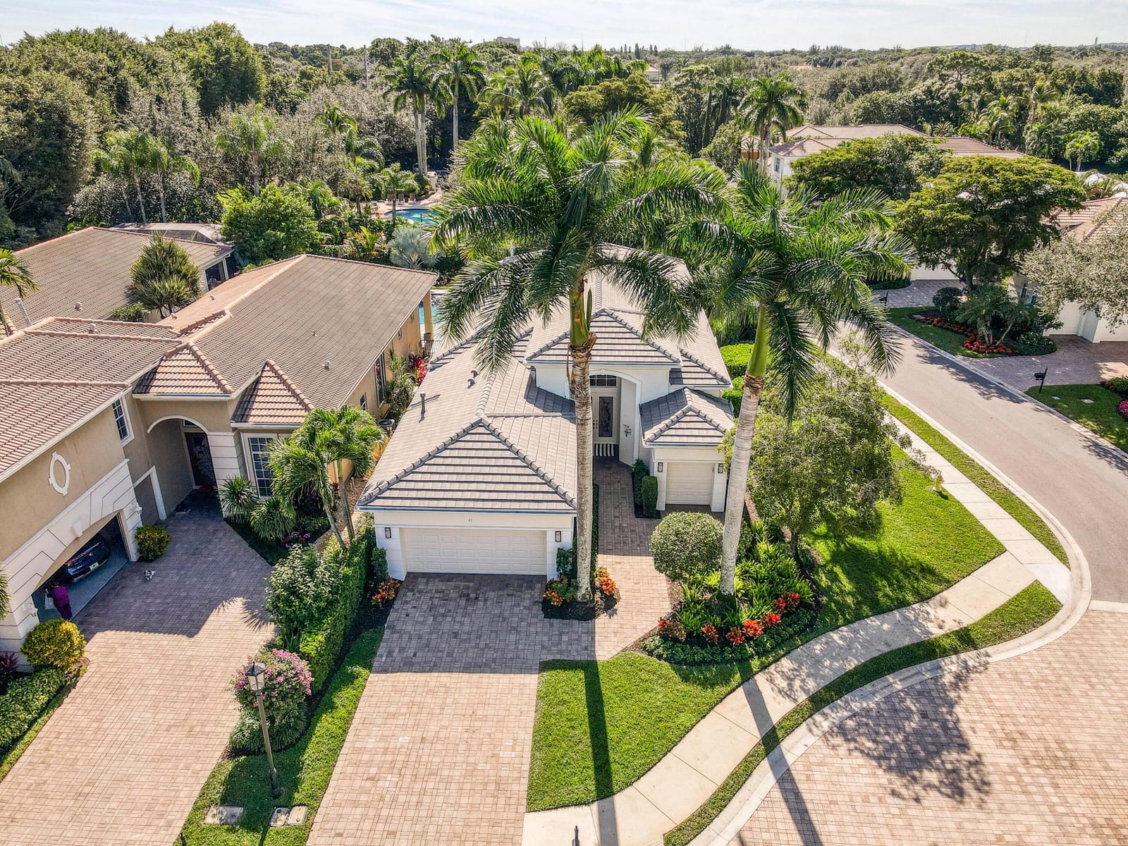 61 Laguna Drive, Palm Beach Gardens, FL 33418