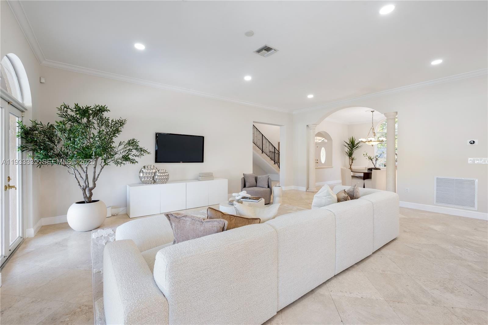 1511 Agua Avenue, Coral Gables, FL 33156 photo 3