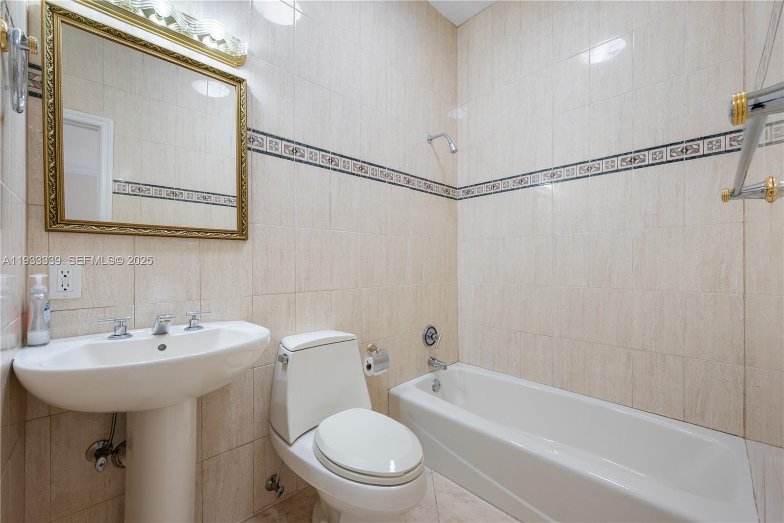 1511 Agua Avenue, Coral Gables, FL 33156 photo 21