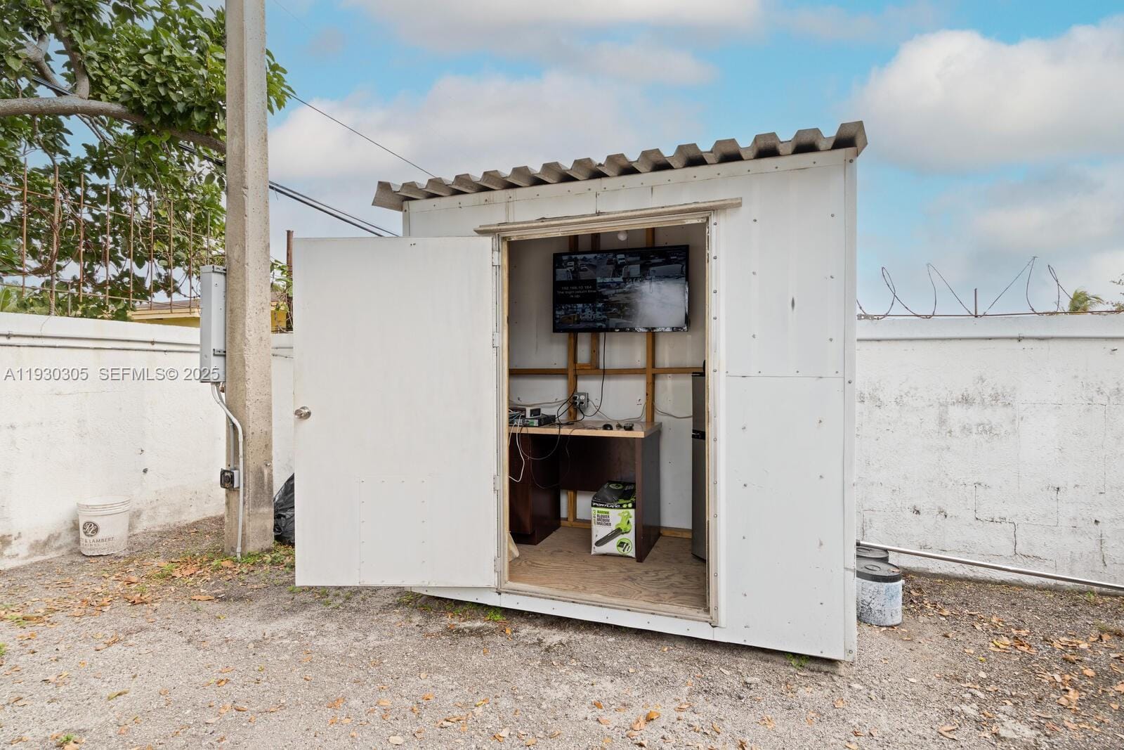 3051 NW 75 Street, Miami, FL 33147 photo 8