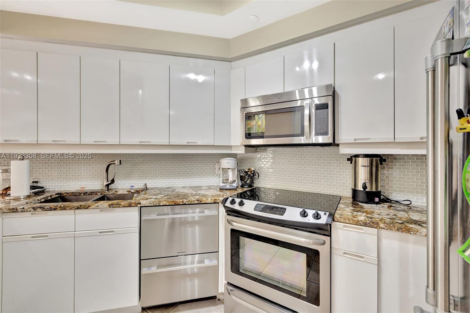 2000 Island Boulevard 203, Aventura, FL 33160 photo 9