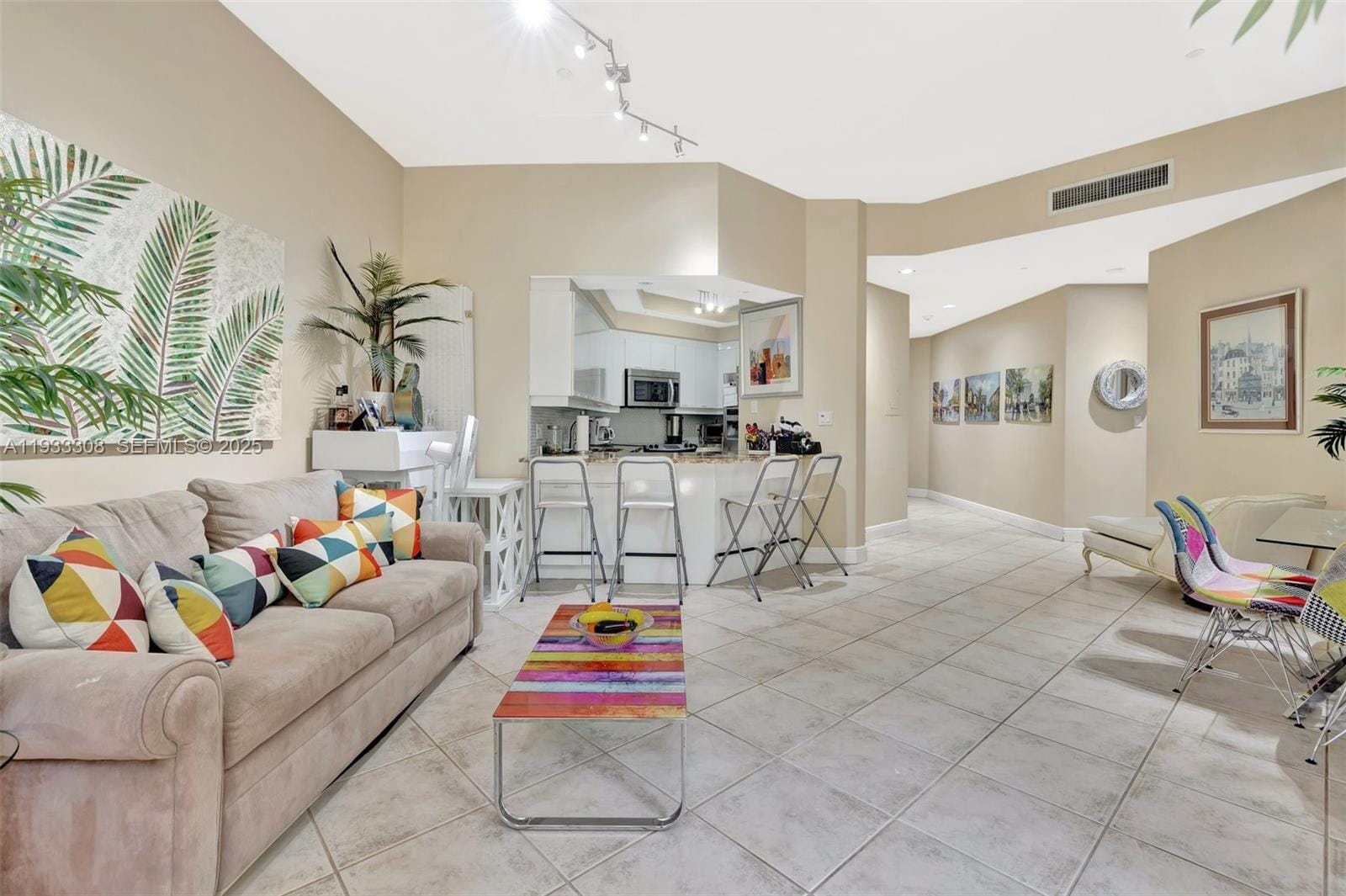 2000 Island Boulevard 203, Aventura, FL 33160 photo 7