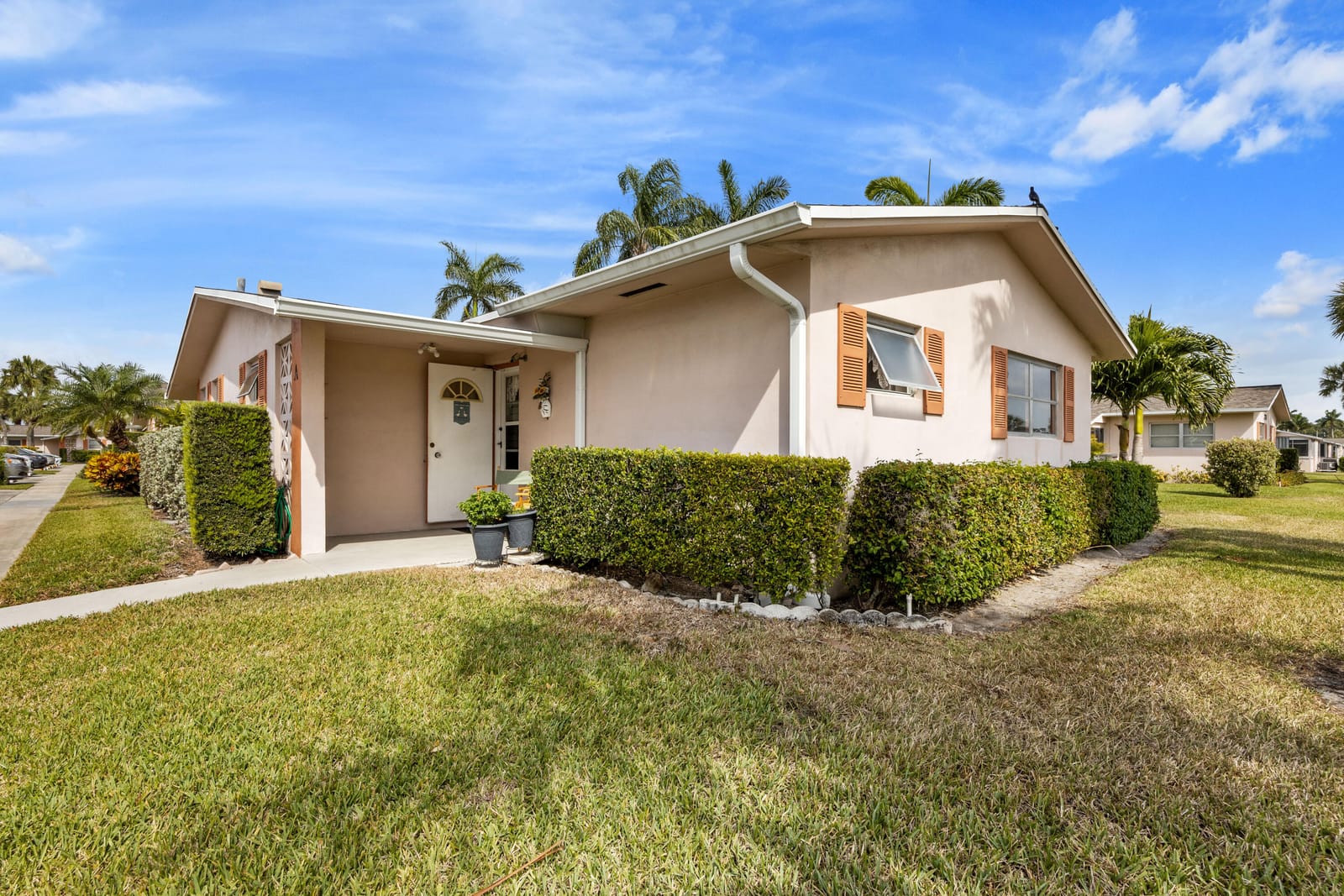 2747 Dudley Drive E A, West Palm Beach, FL 33415 photo 2