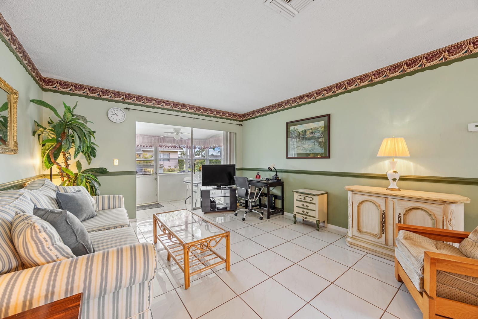 2747 Dudley Drive E A, West Palm Beach, FL 33415 photo 4