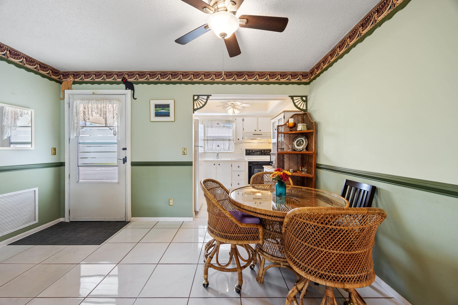 2747 Dudley Drive E A, West Palm Beach, FL 33415 photo 6